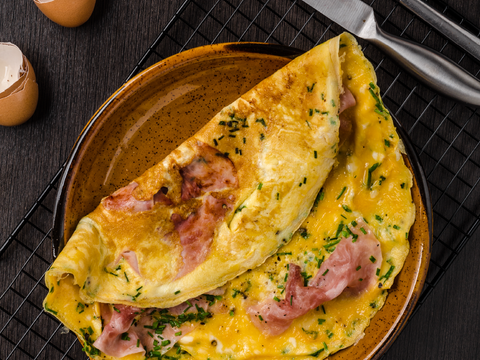 The Perfect Classic: Ham & Cheese Omelette